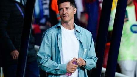 Foot : à deux jours du choc face à l’Inter Milan, Lewandowski de retour à l'entraînement avec Barcelone