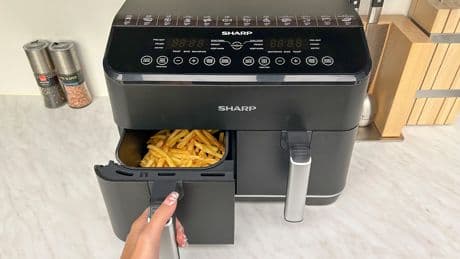 Energie sparen beim Kochen: Heißluftfritteusen im Vergleich zu herkömmlichen Öfen
