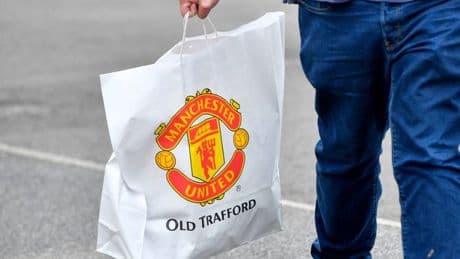 Man Utd club shop bans fans from getting three names on back of new kits