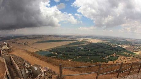 İsrail, Suriye'ye baskın düzenledi, bir kişiyi alıkoydu