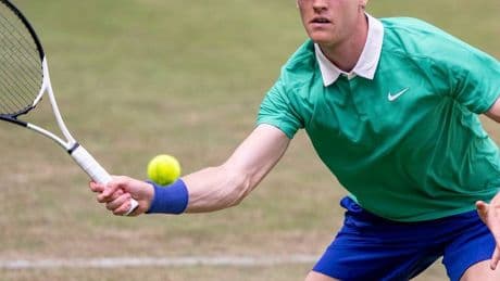 Aktuelles aus dem Tennis: Sinner in Halle zu stark für Hanfmann