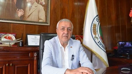 CHP'li Göle Belediye Başkanı Budak, partisinden istifa etti