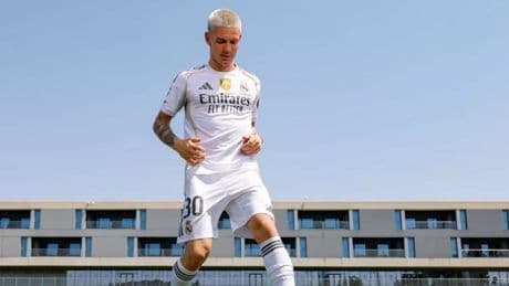 Mastantuono ya luce la camiseta del Real Madrid