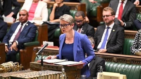 International students to get Government warnings to leave UK once visas end