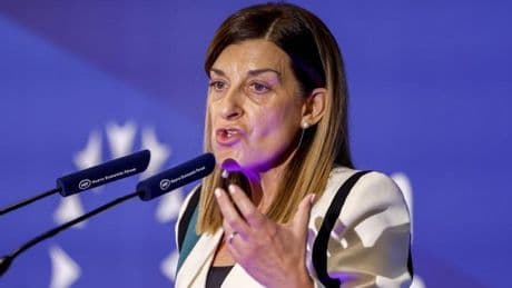 Sáenz de Buruaga reclamará un nuevo modelo de financiación autonómica y más sanitarios