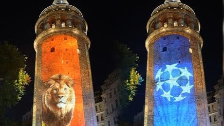 Galatasaray'dan Galata Kulesi'nde ışık şovu