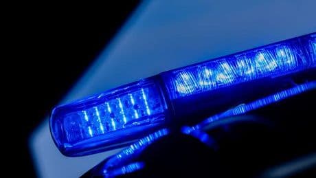 Verkehr: Von Auto erfasst - 19-jährige Festbesucherin in Lebensgefahr