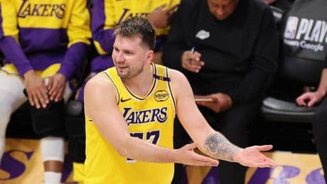 Luka Doncic ya ejerce como nuevo líder de los Lakers con el fichaje de Marcus Smart