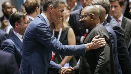 El Gobierno presume de perfil internacional en la Cumbre: Sánchez y más de 10 ministros acuden a Sevilla