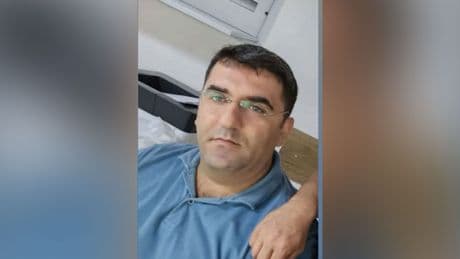 Ağlayan bebeğini sakinleştirmek için dışarı çıktı, silahlı kavganın ortasında kalıp öldü: "Karıncayı incitmeyen bir insanı, 40 yaşında ailesinden kopardılar"
