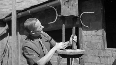 Joan Miró, el artista que asesinó la pintura y redefinió el arte moderno