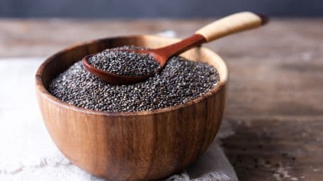 Nicht einfach ins Müsli: Was bei der Chiasamen-Zubereitung entscheidend ist