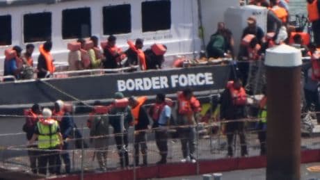 Cabinet minister admits UK-France migrant returns could be 'frustrated' by legal challenges