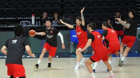 A Milli Erkek Basketbol Takımı, Letonya'da ilk antrenmanını yaptı