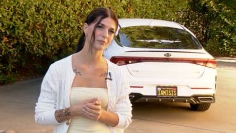 Woman who has ‘IAMISIS’ number plate banned from driving her car