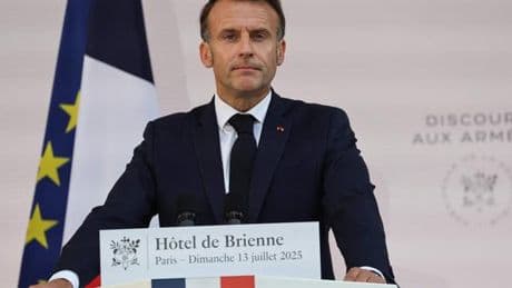 « Nous vivons un moment de bascules » : Emmanuel Macron annonce des efforts budgétaires pour la défense