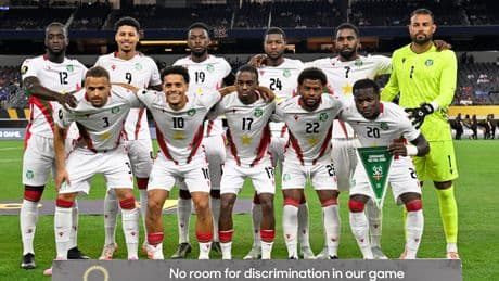 Coupe du monde 2026 : victoire surprise du Suriname contre le Salvador, entachée par des cris racistes