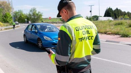 La DGT denuncia a más de 10.700 conductores por exceso de velocidad a diario durante su última campaña de control