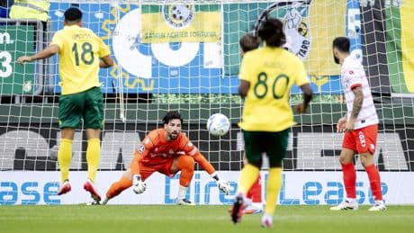 Ook koploper NEC gaat onderuit: Fortuna wint mede dankzij twee goals Ihattaren