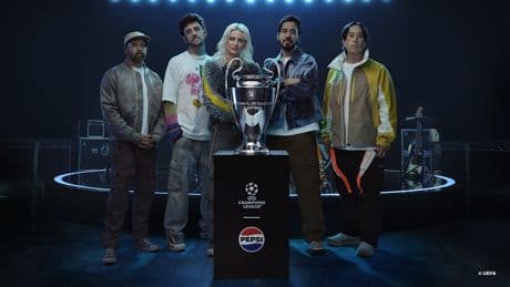 Vor dem Anstoß in der Allianz Arena - Mega-Band fürs „Finale dahoam“ verkündet