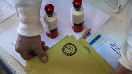 Merakla beklenen seçim anketi yayınlandı! AK Parti farkı açıyor