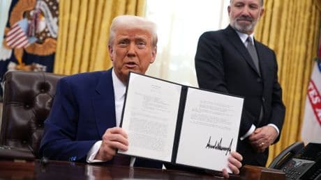 Trump to sign order punishing banks that discriminate against conservatives: report