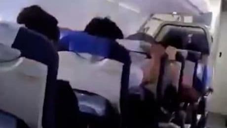Hagel-Sturm in 11 Kilometer Höhe  - Todesangst im Airbus