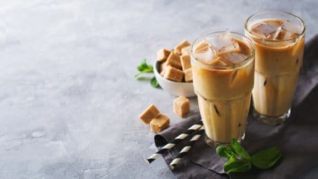 10 formas heladas y refrescantes para tomar café en verano