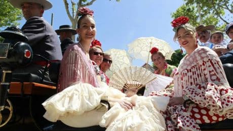 Aún no se han visto, pero estas tendencias serán imprescindibles en los trajes de flamenca esta Feria de Abril