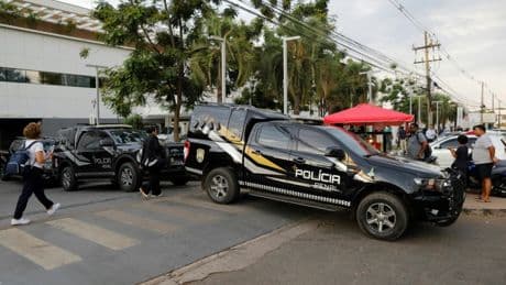 Brésil : condamné à 27 ans de prison, Jair Bolsonaro hospitalisé après un « malaise »