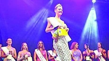 La fascia di Miss Pietra a Noemi: fiorentina, batte tutte a 16 anni