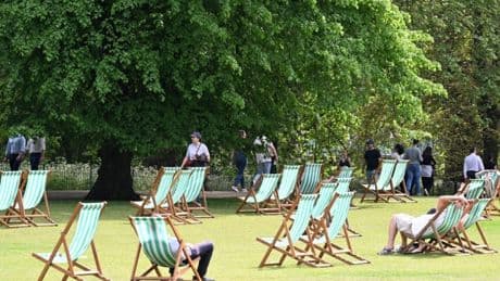 Enjoy the warmth while you can – it’s fizzling out just in time for the bank holiday