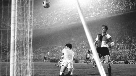 Feyenoord-icoon Ove Kindvall (82) overleden