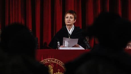 El TSJ avala que la Universitat de València informe a su personal solo en valenciano