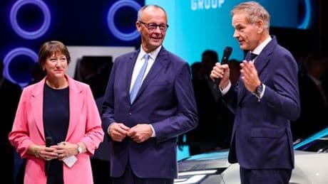 Verbrenner-Verbot: Autoindustrie sucht Unterstützung bei Friedrich Merz
