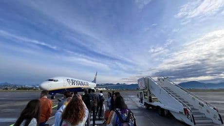 Flugbetrieb in Bergamo unterbrochen – Mann stirbt auf Rollfeld