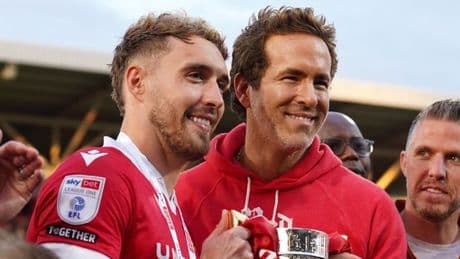 Wrexham boss sends final four-word message to players ahead of Ryan Reynolds' annual tradition