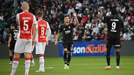 UEFA'dan Beşiktaş'a flaş ceza!