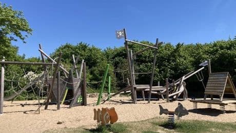 14-Jähriger auf Spielplatz getötet – 17-Jähriger tatverdächtig