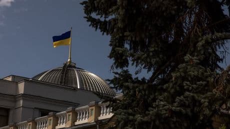 Ukraine: deux morts dans une fusillade près de Kiev, le tueur présumé interpellé