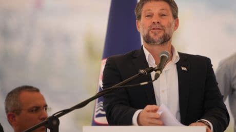 Israels Finanzminister droht mit Annexion von Westjordanland