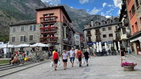 Una firma inversora proyecta dos almacenamientos con baterías en la Ribagorza con 135 millones de inversión