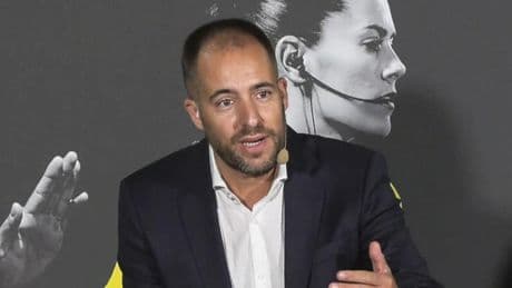 Los árbitros tienen sobre la mesa la oferta de mejora de salario