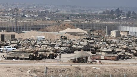 Medioriente, l'Idf bombarda grattacielo usato da Hamas a Gaza City