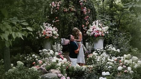 Taylor Swift annonce son mariage avec la star du football américain Travis Kelce