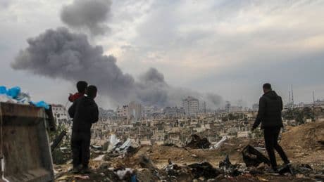 Gaza-Krieg: Palästinenser: Mindestens 60 Tote bei Angriffen Israels
