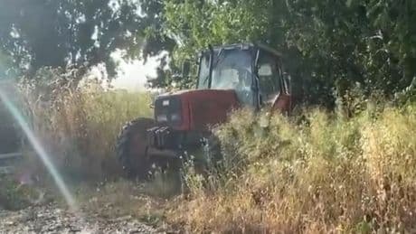 Muere tras amputarse una pierna por accidente con su tractor en Madrid