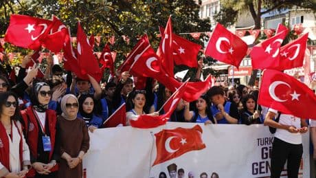 19 Mayıs yurdun dört bir yanında kutlanıyor