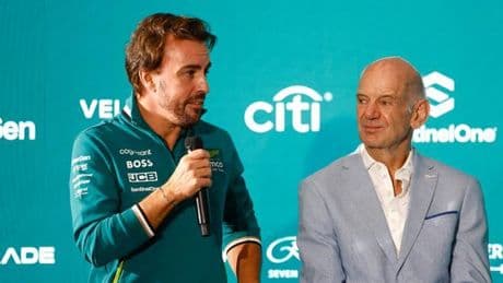 Newey ofrece soluciones para el AMR25 de Alonso