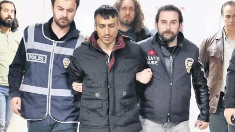 Kardeşlere kıyan katil baba dostu çıktı